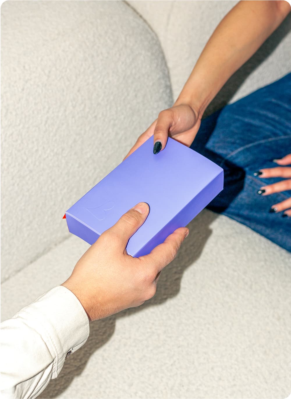 Person holding trusti test kit